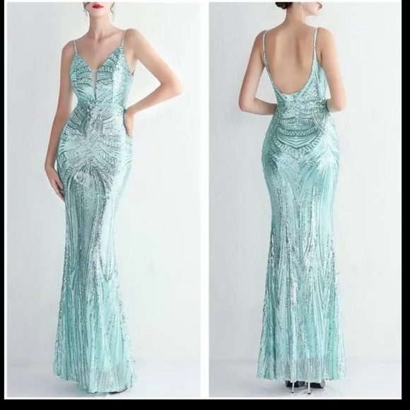 Mint, Graphic Print, Sleeveless,  Backless,  Neck,  Sequined Mermaid Gown - Picture 4 of 16